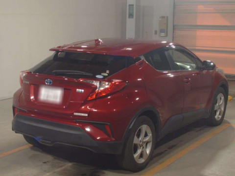 2017 Toyota C-HR ZYX10[1]