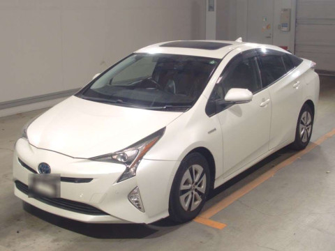 2015 Toyota Prius ZVW51[0]