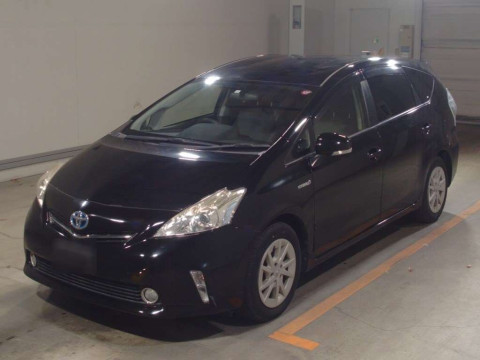 2014 Toyota Prius alpha ZVW41W[0]