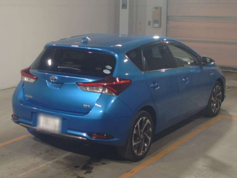 2016 Toyota Auris ZWE186H[1]