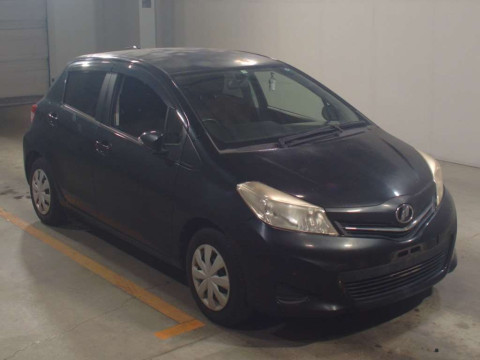 2011 Toyota Vitz KSP130[2]