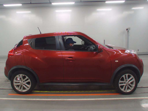 2012 Nissan JUKE YF15[2]