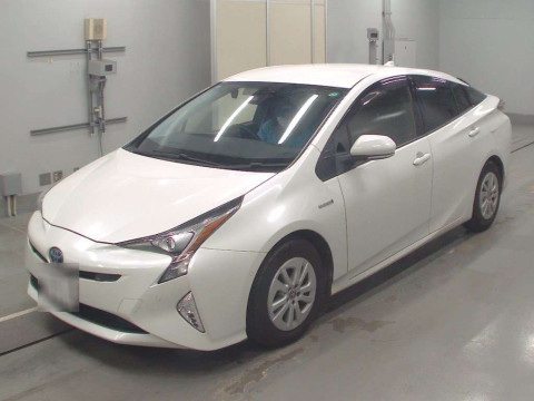 2017 Toyota Prius ZVW50[0]