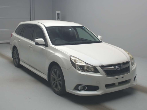 2013 Subaru Legacy Touring Wagon BRM[2]