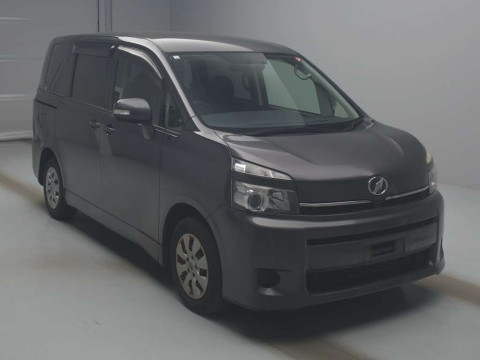 2012 Toyota Voxy ZRR70G[2]