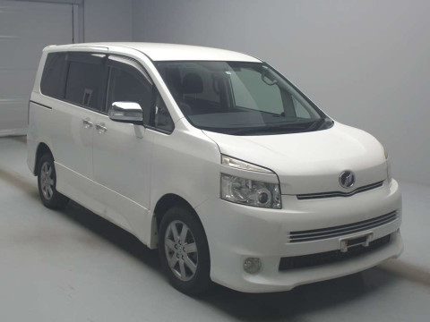 2009 Toyota Voxy ZRR75W[2]