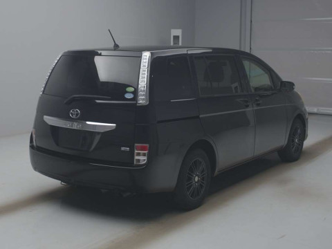 2013 Toyota Isis ZGM10G[1]