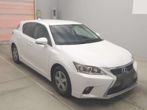 2014 Lexus CT ZWA10[2]