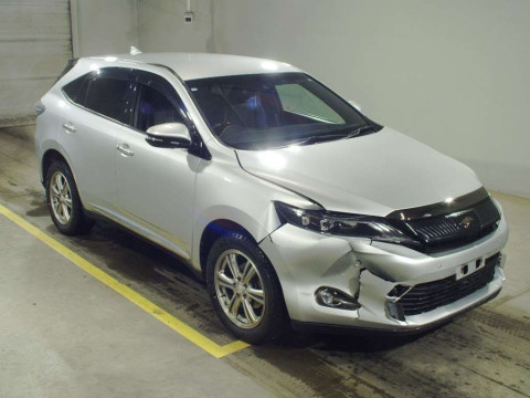 2014 Toyota Harrier ZSU65W[2]