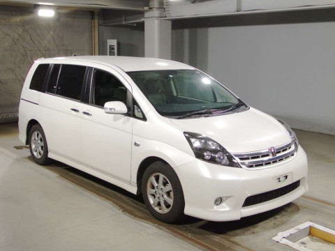 2010 Toyota Isis ZGM10W[2]