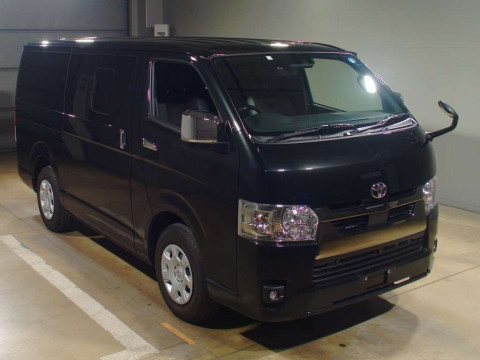 2023 Toyota Hiace Van TRH200V[2]