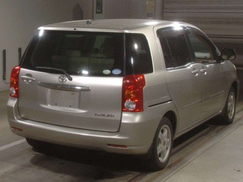 2005 Toyota Raum NCZ20[1]