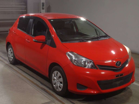 2012 Toyota Vitz NSP130[2]