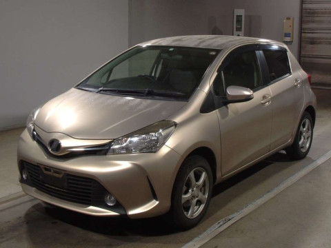 2014 Toyota Vitz NSP135[0]