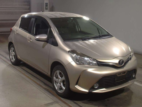 2014 Toyota Vitz NSP135[2]