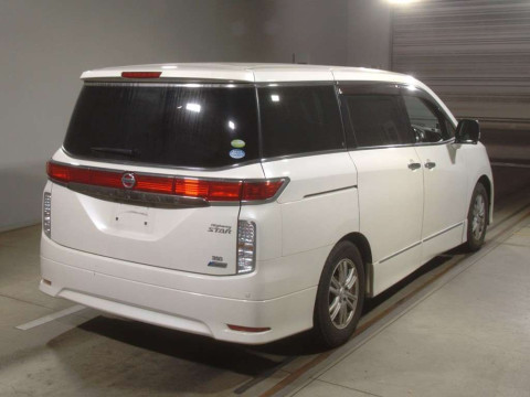 2010 Nissan Elgrand PNE52[1]