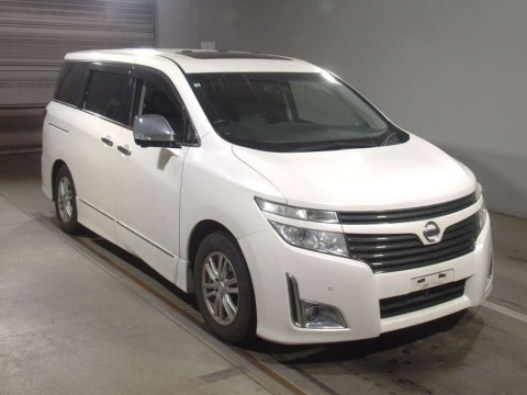 2010 Nissan Elgrand PNE52[2]