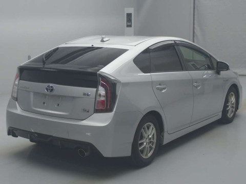 2012 Toyota Prius ZVW30[1]