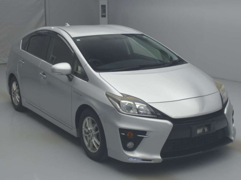 2012 Toyota Prius ZVW30[2]