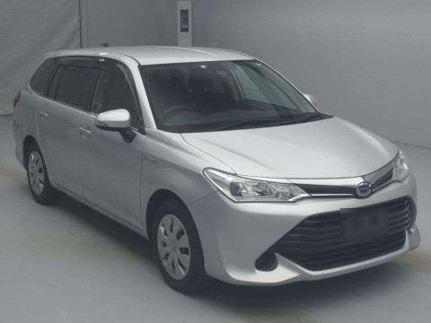 2016 Toyota Corolla Fielder NKE165G[2]