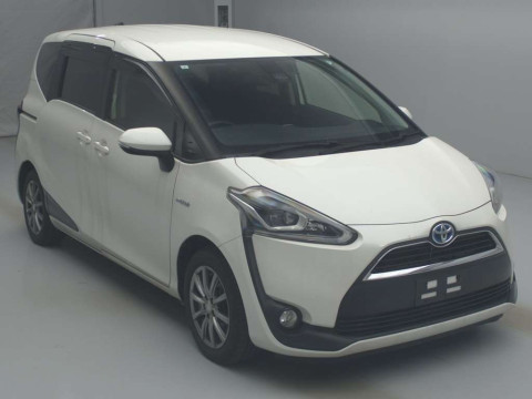 2017 Toyota Sienta NHP170G[2]