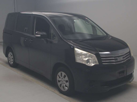 2012 Toyota Noah ZRR70G[2]