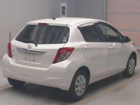 2014 Toyota Vitz KSP130[1]