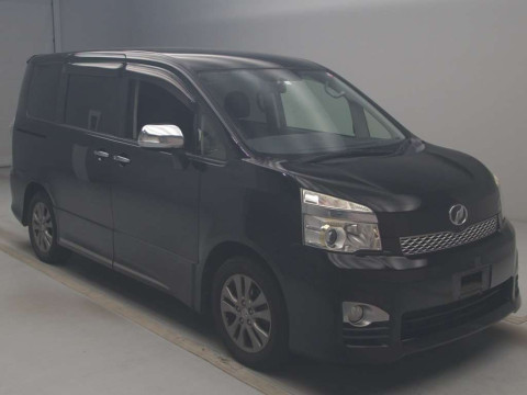 2014 Toyota Voxy ZRR70W[2]