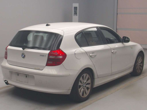 2010 BMW 1 Series UE16[1]