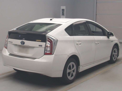 2013 Toyota Prius ZVW30[1]