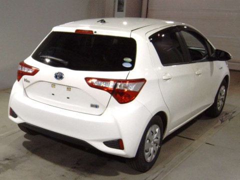 2020 Toyota Vitz NHP130[1]