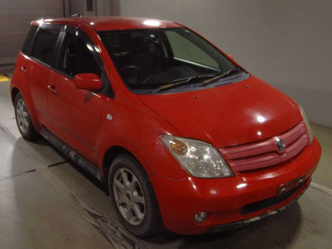 2004 Toyota IST NCP60[2]