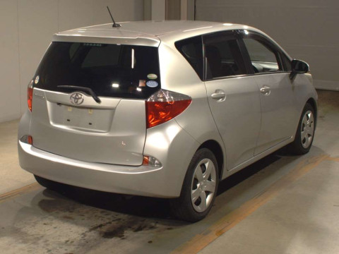 2012 Toyota Ractis NSP120[1]