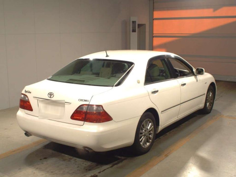 2006 Toyota Crown GRS182[1]