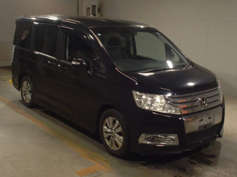 2011 Honda Step WGN Spada RK5[2]