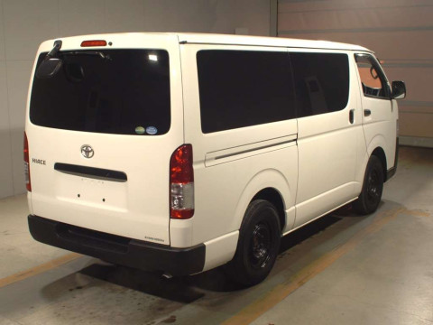 2018 Toyota Hiace Van TRH200V[1]