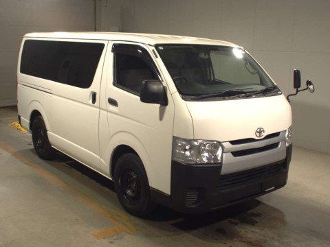 2018 Toyota Hiace Van TRH200V[2]