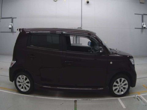 2011 Daihatsu Coo M402S[2]