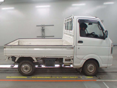 2017 Suzuki Carry Truck DA16T[2]