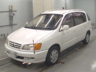 2000 Toyota Ipsum