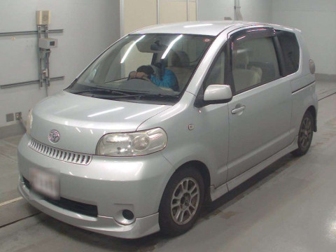 2004 Toyota Porte NNP10[0]