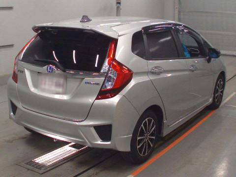 2013 Honda Fit Hybrid GP5[1]