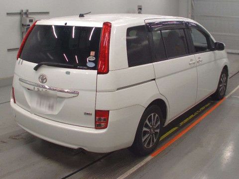 2010 Toyota Isis ZGM10G[1]