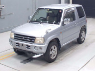 2006 Mitsubishi Pajero Mini