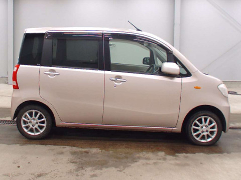 2012 Daihatsu Tanto exe L465S[2]