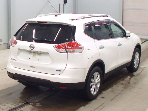 2015 Nissan X-Trail NT32[1]