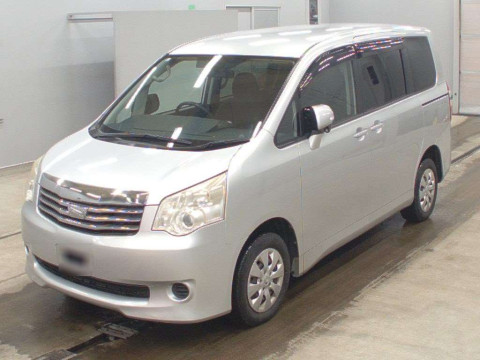 2010 Toyota Noah ZRR75G[0]