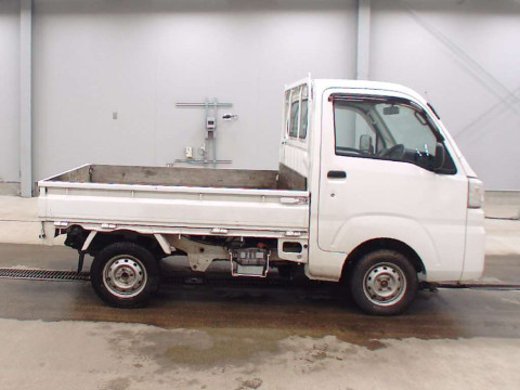 2015 Daihatsu Hijet Truck S510P[2]