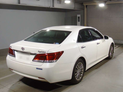 2015 Toyota Crown GRS210[1]