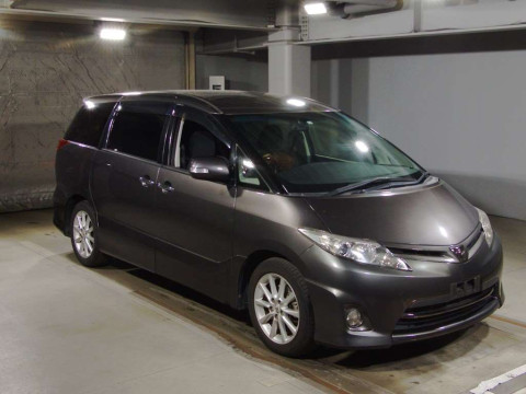 2010 Toyota Estima ACR50W[2]